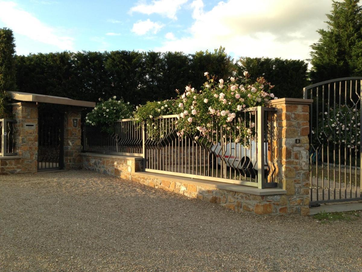 Rignano sullʼArno Appartamento In Villa Con Piscina - Mhateria Relais מראה חיצוני תמונה
